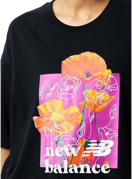 T-Shirt New Balance Essentials Super Bloom Nero