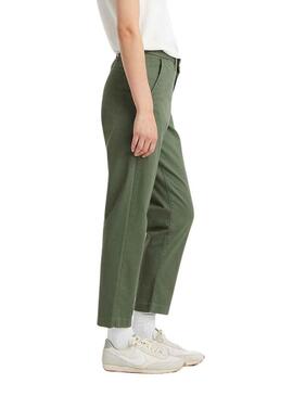 Pantaloni Levis Chino Verde per Donna
