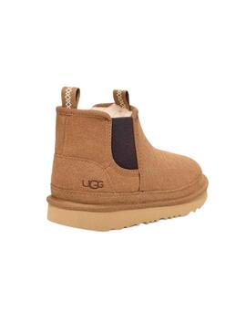 Stivali UGG Neumel Chelsea Chestnut per bambini.