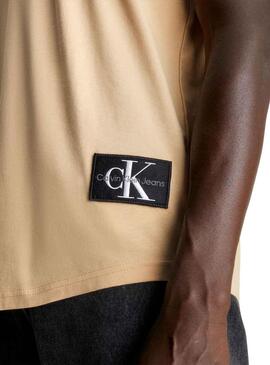 T-Shirt Calvin Klein Turn Up Beige per Uomo