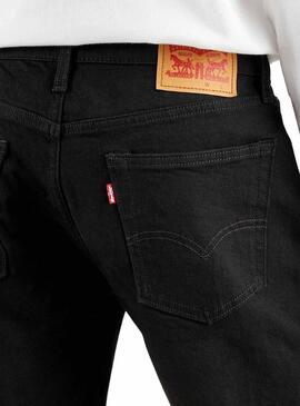 Bermuda Levis 405 nera per uomo.