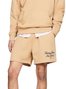 Bermuda Tommy Jeans Luxe Camel per uomo.