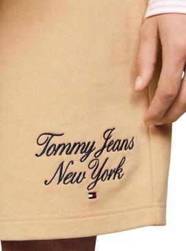 Bermuda Tommy Jeans Luxe Camel per uomo.