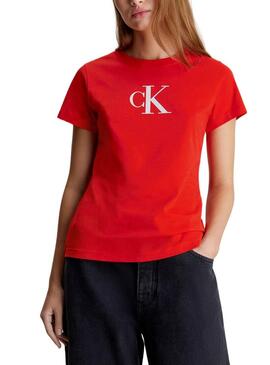 Maglietta Calvin Klein Satin Slim rossa per donna