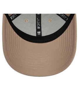 Cappello New Era New York Yankees League 9FORTY Beige.