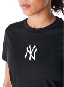 Maglia New Era Yankees nera per donna.