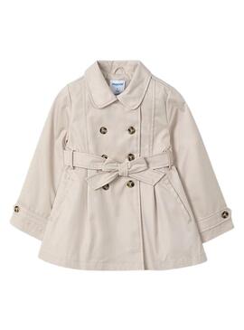 Trench Mayoral beige con cinturón para niña