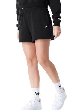 Pantaloni corti New Era New York Yankees Essential neri per donna