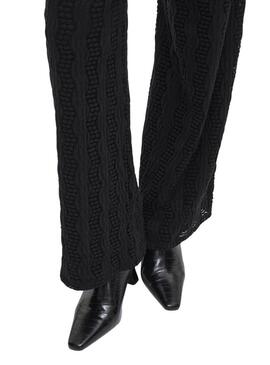 Pantaloni neri Vila Vilumena per donna.