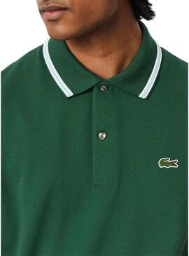 Polo Lacoste Col Bord verde per uomo.