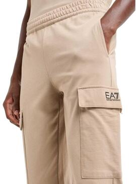 Pantaloni cargo beige Emporio Armani EA7 per uomo.