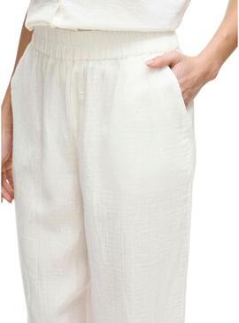 Pantaloni Vila Vilania larghi bianchi per donna.