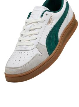 Scarpe da ginnastica Puma Indoor bianche e verdi per uomo.
