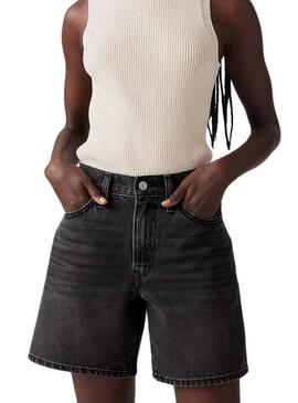 Bermuda Levis 94 Baggy nera da donna.
