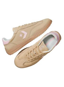 Scarpe Converse Run Star Trainer in camoscio color cammello per donna.