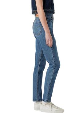 Jeans Levi's 501 classico per donna.