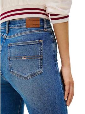 Pantaloni in denim Tommy Jeans Sylvia flare per donna.