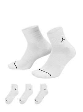 Confezione di tre paia di calzini Jordan Everyday bianchi per uomo.
