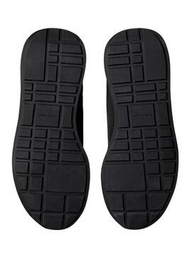 Sneakers Calvin Klein Jeans Retro Runner nere e verdi per donna.