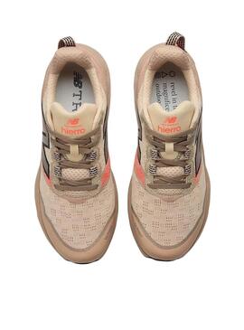 Sneakers New Balance Fresh Foam X Hierro v9 beige per uomo