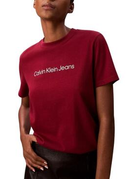 Maglietta Calvin Klein Jeans Institutional logo granata per donna
