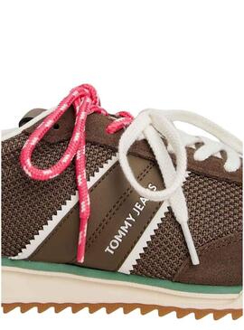 Scarpe Tommy Jeans marroni a doppio cordoncino per donna.