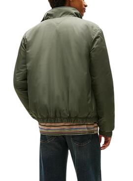 Giacca Tommy Jeans Essential Padded verde per uomo.