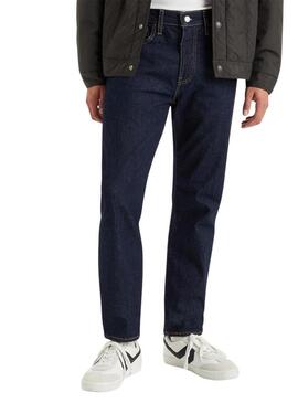 Jeans Levis 502 in denim scuro per uomo.