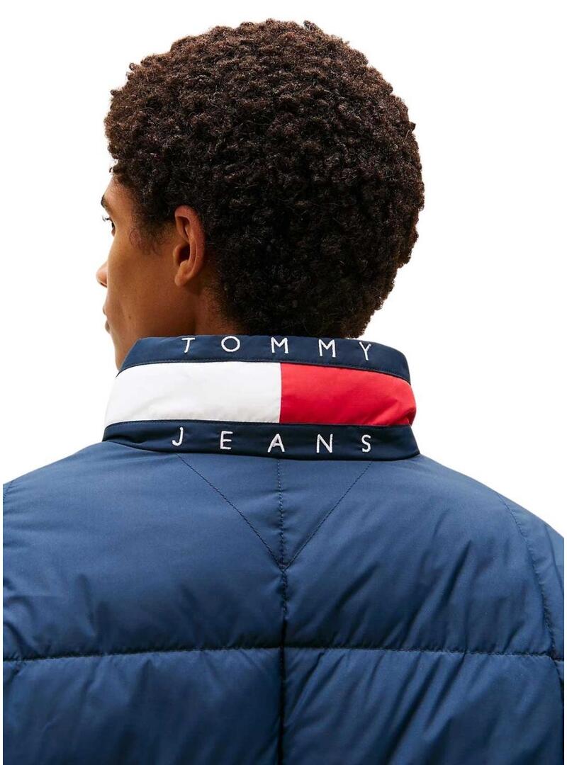 Giacca Tommy Jeans DNA con colletto blu scuro per uomo.