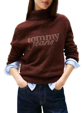 Maglione Tommy Jeans collo alto marrone per donna