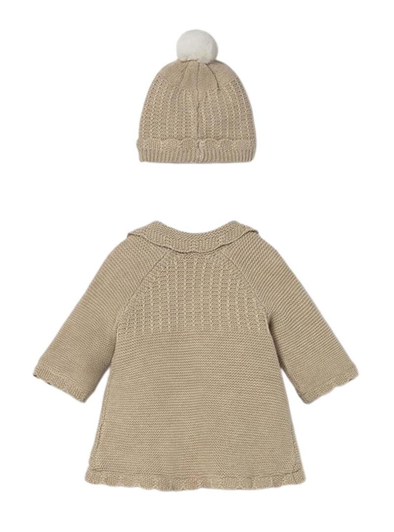 Cappotto e cappello Mayoral in tricot color tostato per neonato.