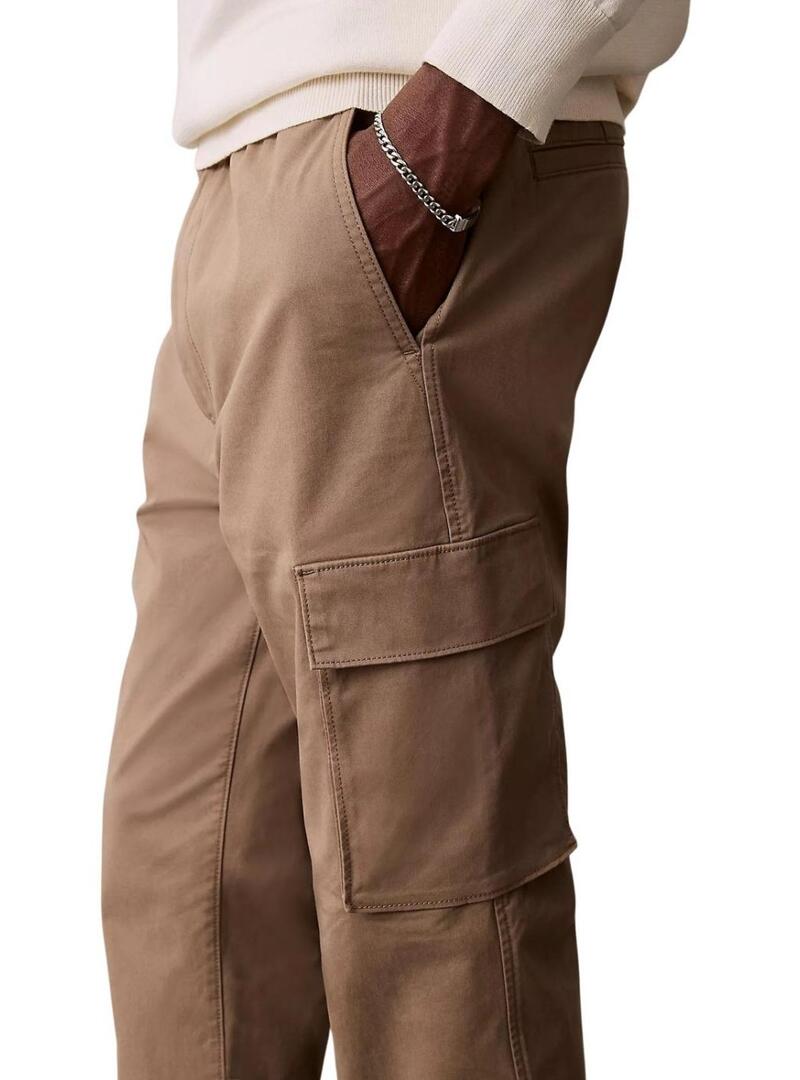 Pantaloni cargo Calvin Klein Jeans color tostato per uomo
