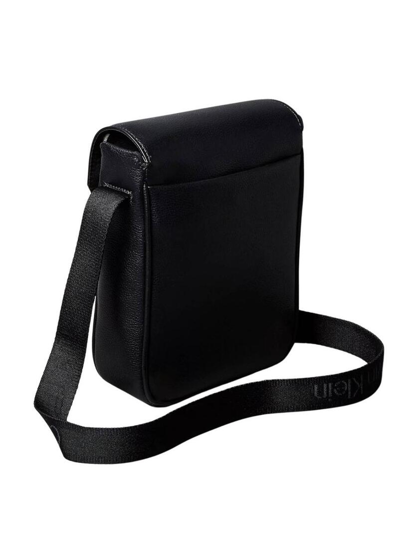 Borsa Calvin Klein Reporter Cargo con patta nera per uomo