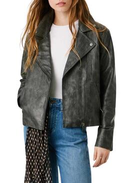 Giacca da motociclista Pepe Jeans Stacy nera in ecopelle per donna.