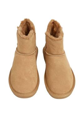 Stivaletti Pepe Jeans Diss Urban in camoscio con borchie color cammello per donna.