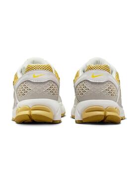 HJ9607-700 W Nike Zoom Vomero 5