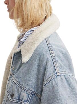 Giacca di jeans Levis Trucker 90S Sherpa blu per donna