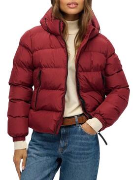 Cappotto imbottito granata con cappuccio Superdry Hooded Sports Puffer per donna.