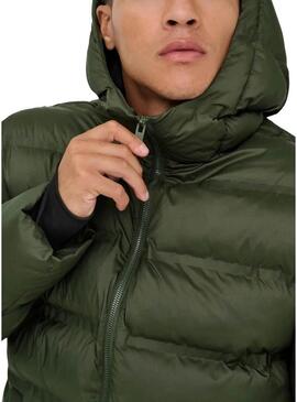 Giacca Only and Sons Union imbottita con cappuccio verde per uomo.
