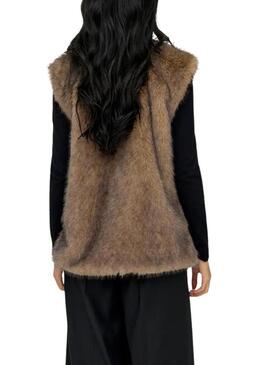 Gilet Only Dawn in pelo sintetico color tostato per donna