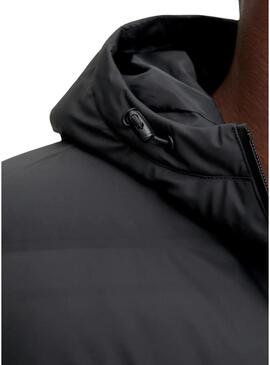 Giacca trapuntata Jack and Jones Elements nera per uomo.