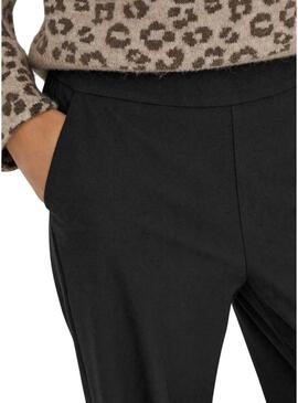 Pantaloni Only Gia Deluxe neri per donna.