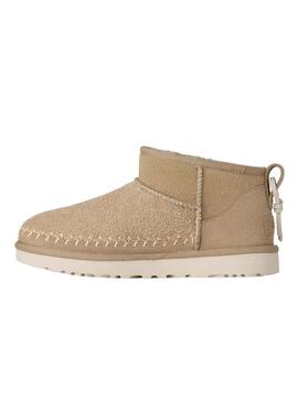 Stivali UGG Classic Ultra Mini Biarritz beige per donna.