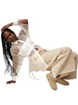 Stivali UGG Classic Ultra Mini Biarritz beige per donna.