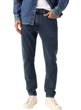 Pantaloni slim fit Levis Taper 512 in denim scuro per uomo.