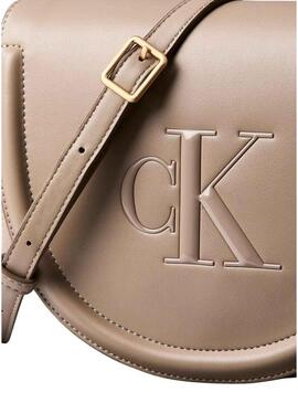 Borsa Calvin Klein Jeans Bold Saddle beige per donna
