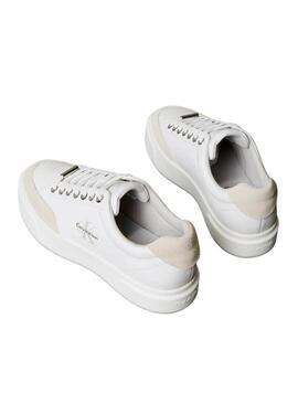 Sneakers Calvin Klein Jeans Basket bianche da donna.