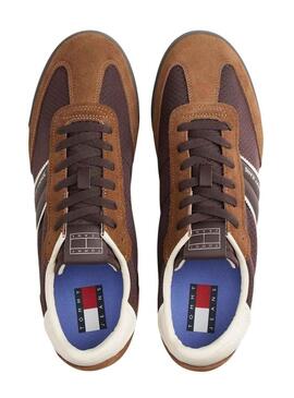 Sneakers Tommy Jeans Retro Runner marrone per uomo.