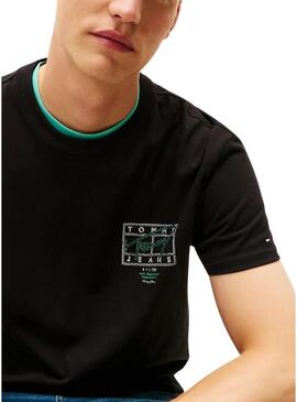 Maglietta Tommy Jeans Sign Spray nera per uomo.