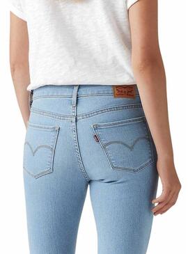 Pantaloni in denim Levis 311 Shaping per donna